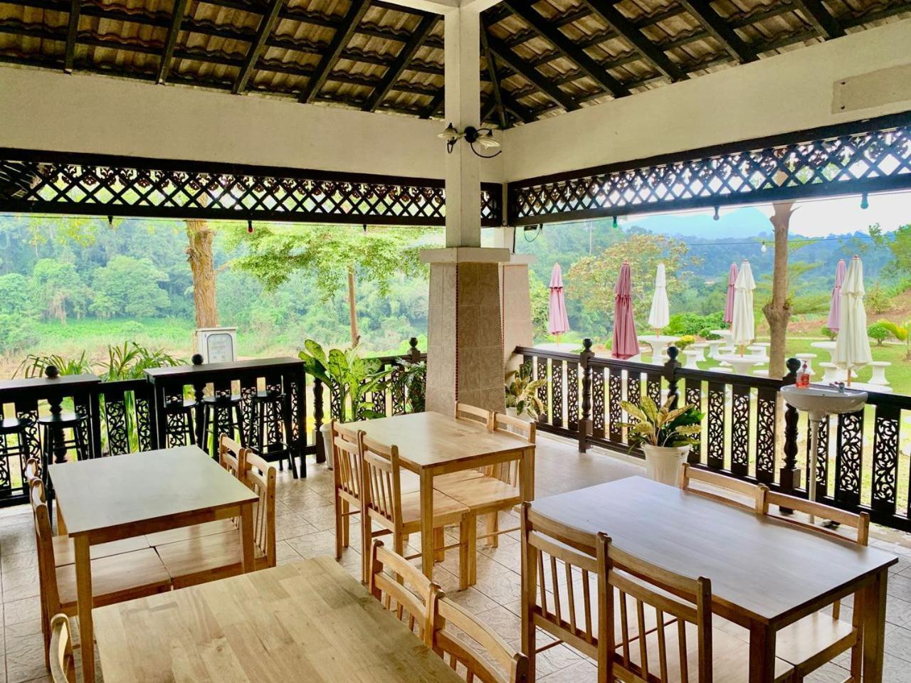 Asiacamp Taman Negara Resort Kuala Tahan Eksteriør bilde